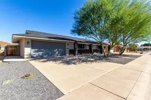 10316 W Salem Dr, Sun City, AZ 85351 - Photo 4