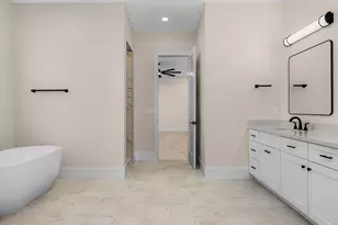 4307 E Avalon Dr, Phoenix, AZ 85018 - Photo 10