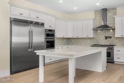 3808 E Piccadilly Road, Phoenix, AZ 85018 - Photo 2