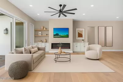 3002 N 53rd Place, Phoenix, AZ 85018 - Photo 2