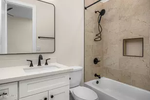 3002 N 53rd Pl, Phoenix, AZ 85018 - Photo 8