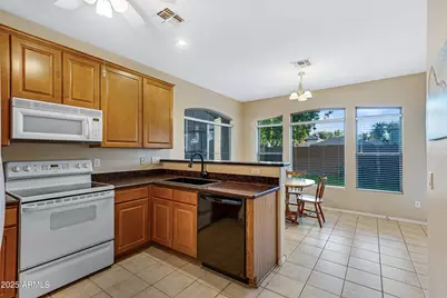 2600 E Springfield Place #104, Chandler, AZ 85286 - Photo 12