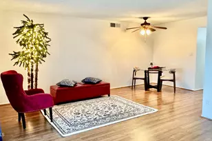 2404 W Rue De Lamour Ave, Phoenix, AZ 85029 - Photo 10