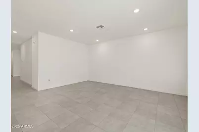 12695 N 305th Avenue, Buckeye, AZ 85396 - Photo 10