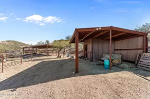 525 Stone Hedge Ranch Rd, Wickenburg, AZ 85390 - Photo 6