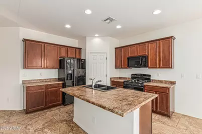 20104 N Geyser Drive, Maricopa, AZ 85138 - Photo 12