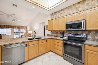 19839 N 109th Avenue, Peoria, AZ 85373 - Photo 8