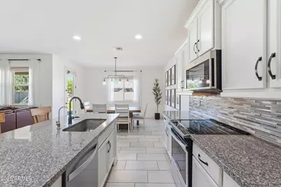 1592 E Luna Blanca Way, San Tan Valley, AZ 85140 - Photo 10