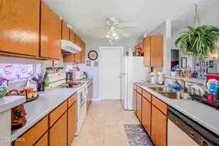 3147 W Potter Dr, Phoenix, AZ 85027 - Photo 10