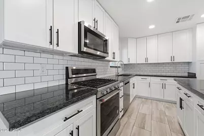 8141 E Palm Lane, Scottsdale, AZ 85257 - Photo 10