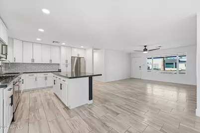 8141 E Palm Lane, Scottsdale, AZ 85257 - Photo 8