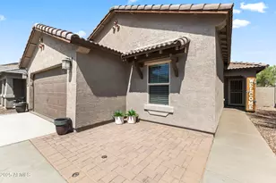 726 W Jardin Dr, Casa Grande, AZ 85122 - Photo 2