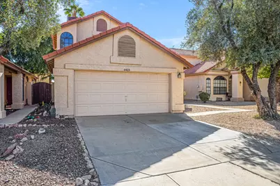 4423 E Amberwood Drive, Phoenix, AZ 85048 - Photo 2