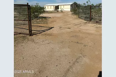 840 N Falton Road, Maricopa, AZ 85139 - Photo 2