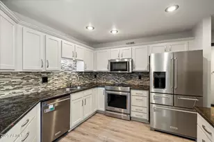 6347 W Delmonico Ln, Glendale, AZ 85302 - Photo 12