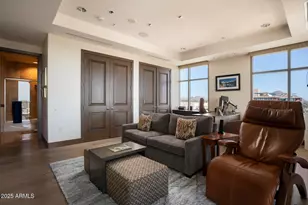 2211 E Camelback Rd, Phoenix, AZ 85016 - Photo 24