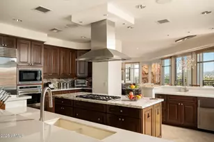 2211 E Camelback Rd, Phoenix, AZ 85016 - Photo 8