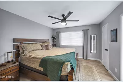 17827 N 9th Avenue, Phoenix, AZ 85023 - Photo 14