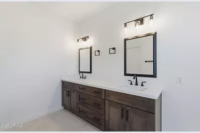 4018 E Adobe Drive, Phoenix, AZ 85050 - Photo 18