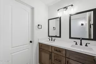 4018 E Adobe Dr, Phoenix, AZ 85050 - Photo 20