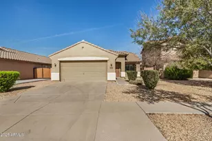 11322 W Buchanan St, Avondale, AZ 85323 - Photo 2
