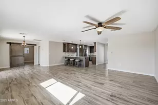 10923 W Meade Dr, Sun City, AZ 85351 - Photo 14