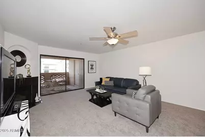 5104 N 32nd Street #323, Phoenix, AZ 85018 - Photo 8