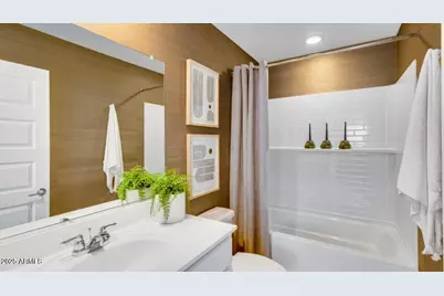 25013 N 174th Lane, Surprise, AZ 85387 - Photo 14