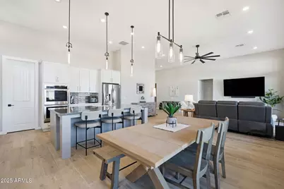 13668 W Hackamore Drive, Peoria, AZ 85383 - Photo 8