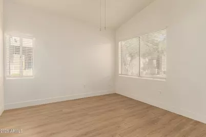 2929 W Yorkshire Drive #1061, Phoenix, AZ 85027 - Photo 10