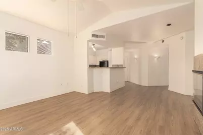 2929 W Yorkshire Drive #1061, Phoenix, AZ 85027 - Photo 6