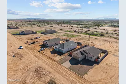 26391 W Desert Crest Street, Casa Grande, AZ 85193 - Photo 14