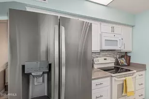 10019 W Thunderbird Blvd, Sun City, AZ 85351 - Photo 6