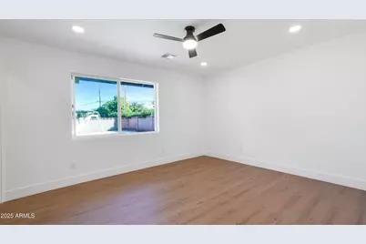 8829 N 17th Avenue, Phoenix, AZ 85021 - Photo 16