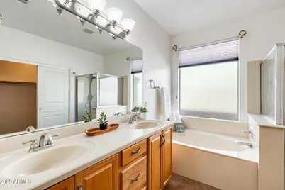 10322 W Roanoke Avenue, Avondale, AZ 85392 - Photo 46