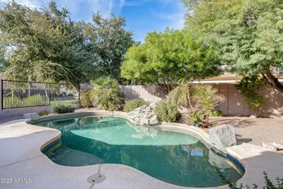 10322 W Roanoke Avenue, Avondale, AZ 85392 - Photo 12