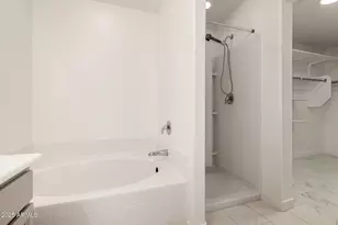 24409 W Sheraton Ln, Buckeye, AZ 85326 - Photo 20