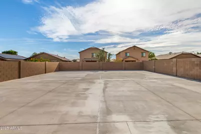24409 W Sheraton Lane, Buckeye, AZ 85326 - Photo 38