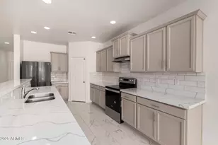 24409 W Sheraton Ln, Buckeye, AZ 85326 - Photo 12