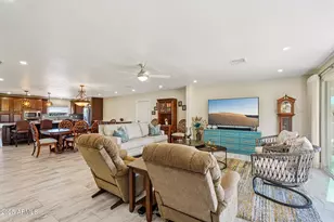 10232 N 109th Ave, Sun City, AZ 85351 - Photo 12