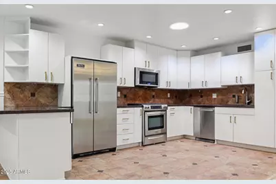 15243 N 52nd Drive, Glendale, AZ 85306 - Photo 4