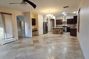 2218 W Magdalena Ln, Phoenix, AZ 85041 - Photo 12