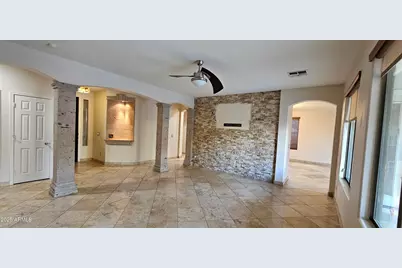 2218 W Magdalena Lane, Phoenix, AZ 85041 - Photo 4