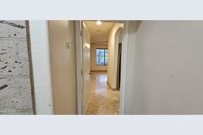 2218 W Magdalena Lane, Phoenix, AZ 85041 - Photo 16