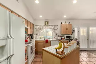 3208 W Juniper Ave, Phoenix, AZ 85053 - Photo 14