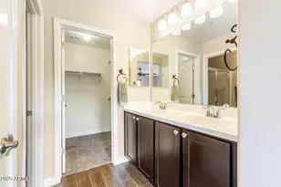 240 W Juniper Ave, Gilbert, AZ 85233 - Photo 16