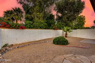 9322 E Jenan Dr, Scottsdale, AZ 85260 - Photo 38