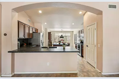 15734 W Edgemont Avenue, Goodyear, AZ 85395 - Photo 8