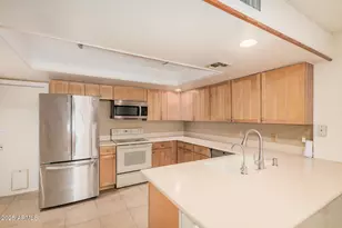 11821 S Tonopah Dr, Phoenix, AZ 85044 - Photo 10