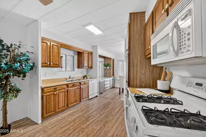 5807 E Leonora Street, Mesa, AZ 85215 - Photo 16